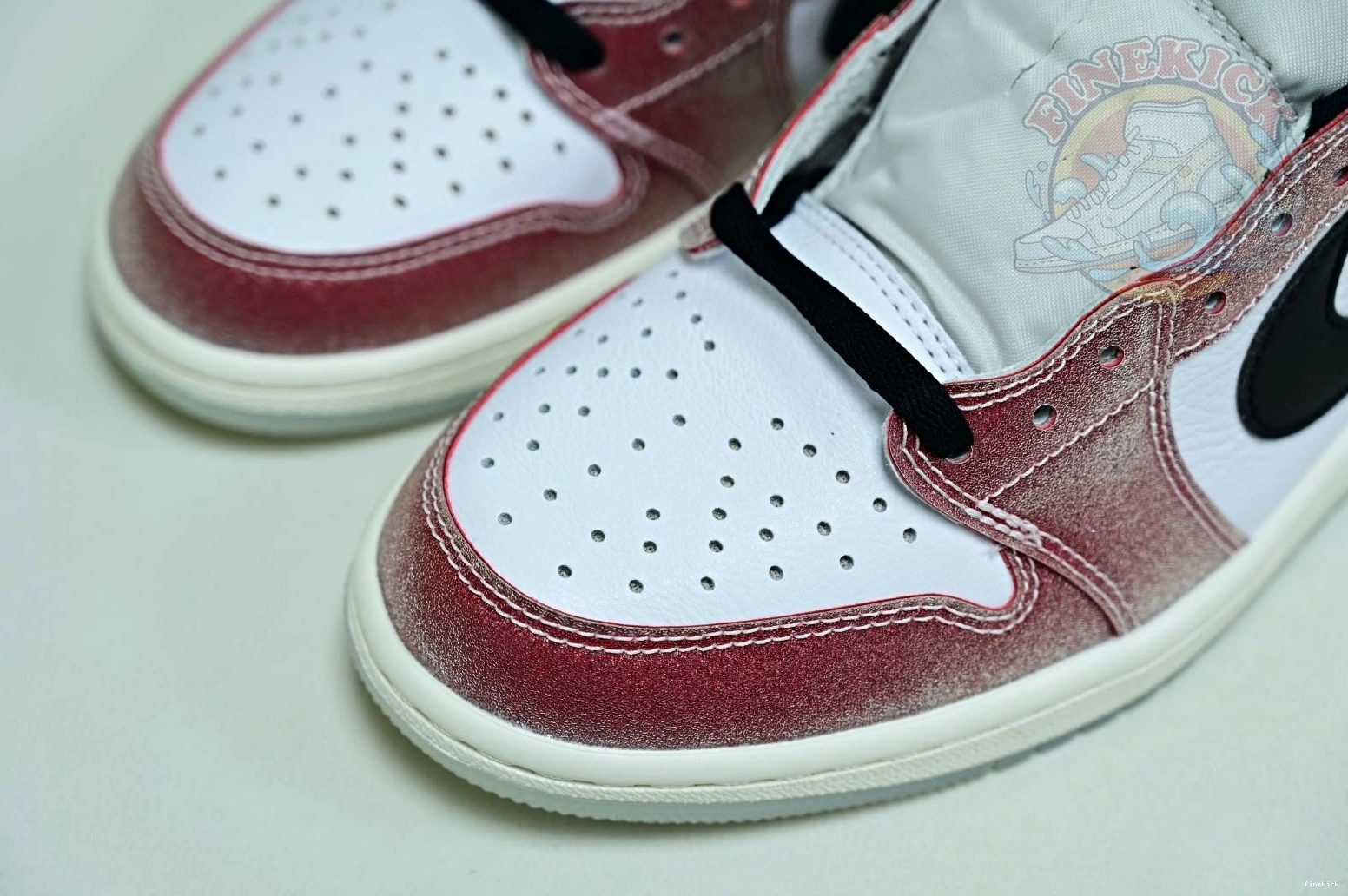 Jordan1 Room Jordan OG Trophy Low x Air 0129